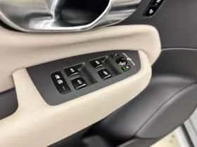 Volvo XC90 (2025) thumbnail 30