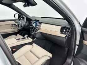 Volvo XC90 (2025) thumbnail 10
