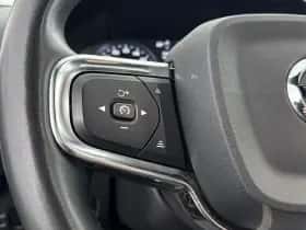 Volvo XC40 (2022) thumbnail 16