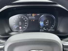 Volvo XC40 (2022) thumbnail 17