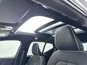 Volvo XC40 (2022) thumbnail 14