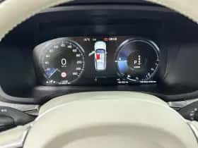 Volvo V60 (2021) thumbnail 16