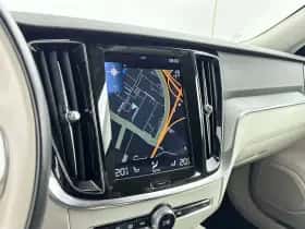 Volvo V60 (2021) thumbnail 18