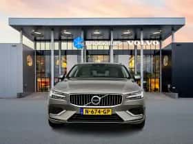 Volvo V60 (2021) thumbnail 5