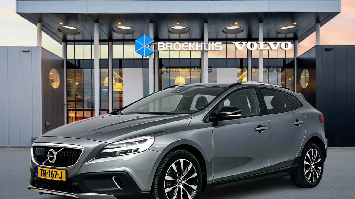 Volvo V40 (2018) — foto 1