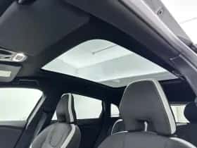 Volvo V40 (2018) thumbnail 14