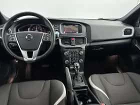 Volvo V40 (2018) thumbnail 15