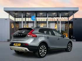 Volvo V40 (2018) thumbnail 3