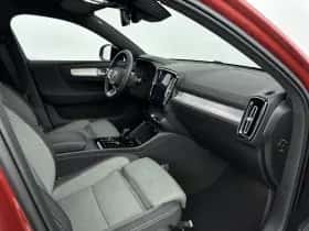 Volvo XC40 (2024) thumbnail 15