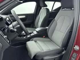 Volvo XC40 (2024) thumbnail 16
