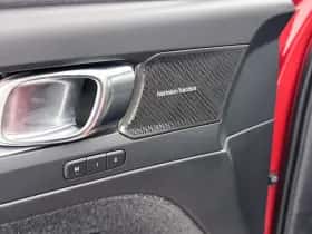 Volvo XC40 (2024) thumbnail 38