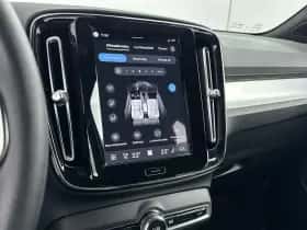 Volvo XC40 (2024) thumbnail 40