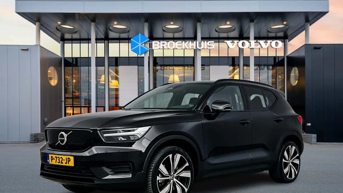 Volvo XC40 (2022) — foto 1