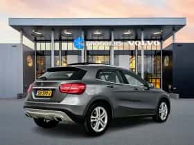 Mercedes-Benz GLA-Klasse (2015) thumbnail 3