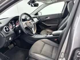 Mercedes-Benz GLA-Klasse (2015) thumbnail 9