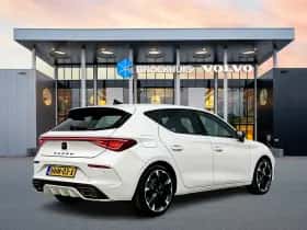 CUPRA Leon (2022) thumbnail 2