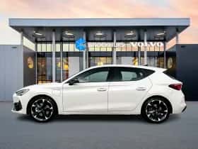 CUPRA Leon (2022) thumbnail 7