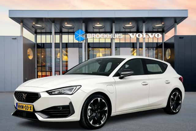 CUPRA Leon (2022) thumbnail 1