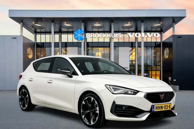 CUPRA Leon (2022) thumbnail 5