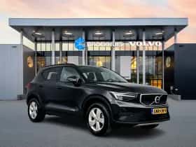 Volvo XC40 (2024) thumbnail 2