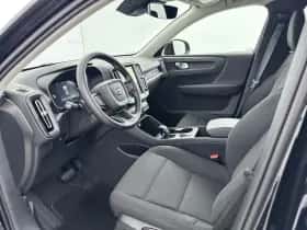 Volvo XC40 (2024) thumbnail 9