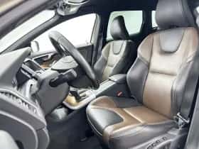 Volvo XC60 (2015) thumbnail 11
