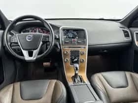 Volvo XC60 (2015) thumbnail 14