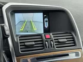 Volvo XC60 (2015) thumbnail 18