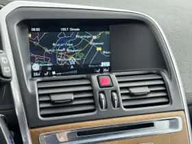 Volvo XC60 (2015) thumbnail 19