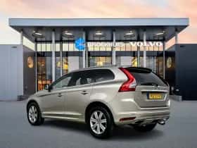 Volvo XC60 (2015) thumbnail 4
