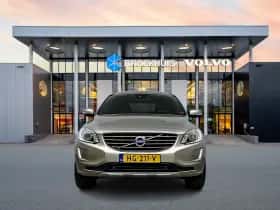 Volvo XC60 (2015) thumbnail 5