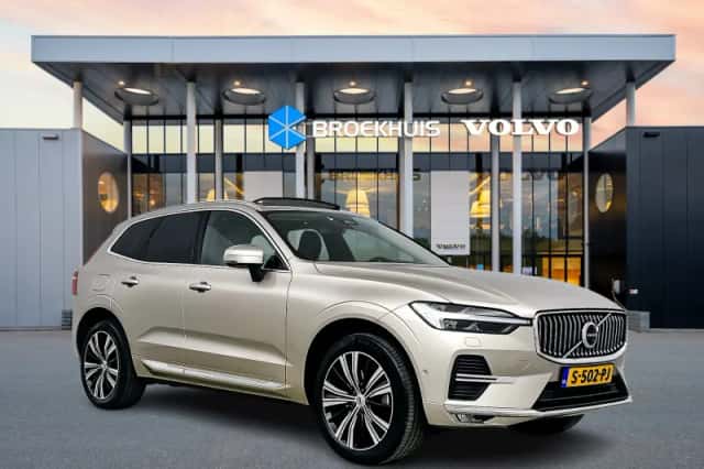 Volvo XC60 (2023) thumbnail 2