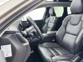 Volvo XC60 (2023) thumbnail 11