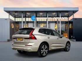 Volvo XC60 (2023) thumbnail 3