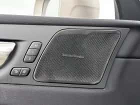 Volvo XC60 (2023) thumbnail 26