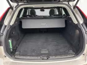 Volvo XC60 (2023) thumbnail 32
