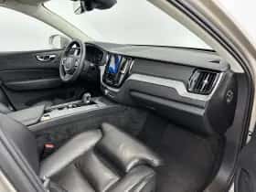 Volvo XC60 (2023) thumbnail 10