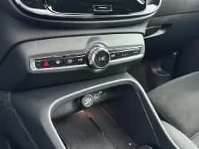 Volvo EX40 (2025) thumbnail 23