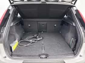 Volvo EX40 (2025) thumbnail 32