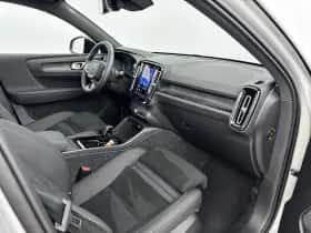 Volvo EX40 (2025) thumbnail 10