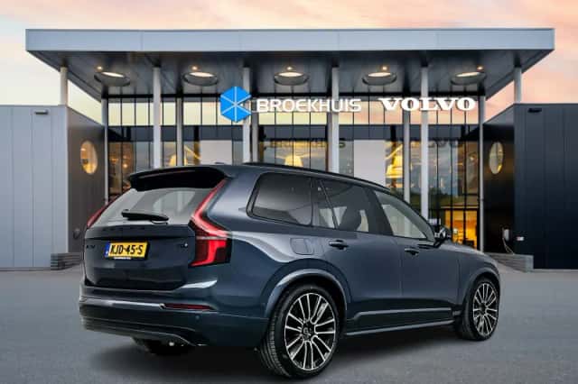 Volvo XC90 (2026) thumbnail 3