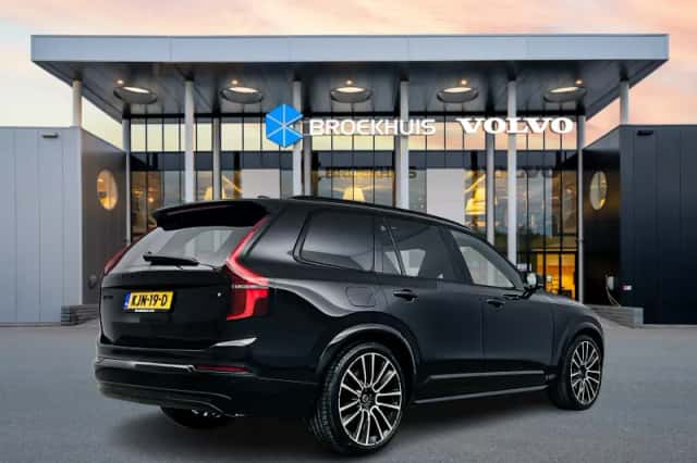 Volvo XC90 (2026) thumbnail 3