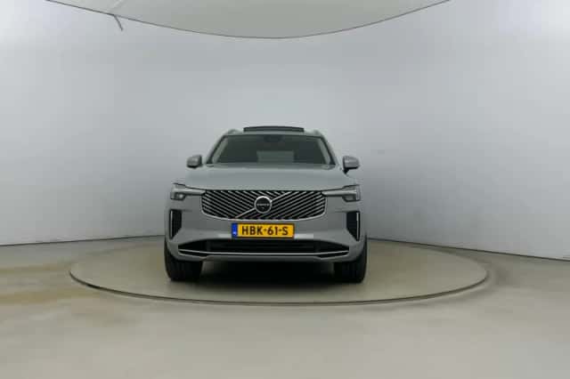 Volvo XC90 (2025) thumbnail 5