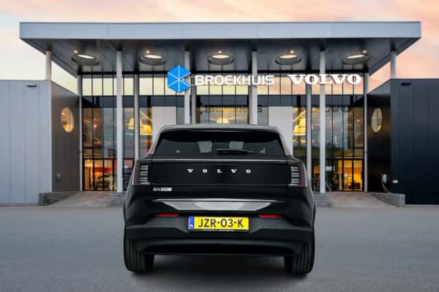 Volvo EX30 (2026) thumbnail 6