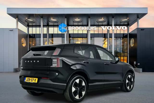 Volvo EX30 (2026) thumbnail 3