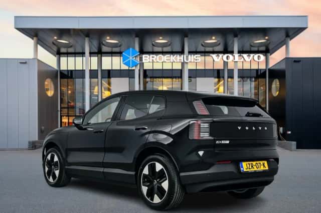 Volvo EX30 (2026) thumbnail 4