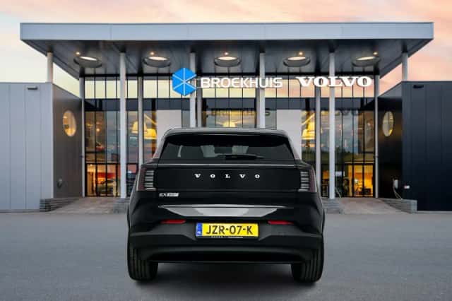 Volvo EX30 (2026) thumbnail 6
