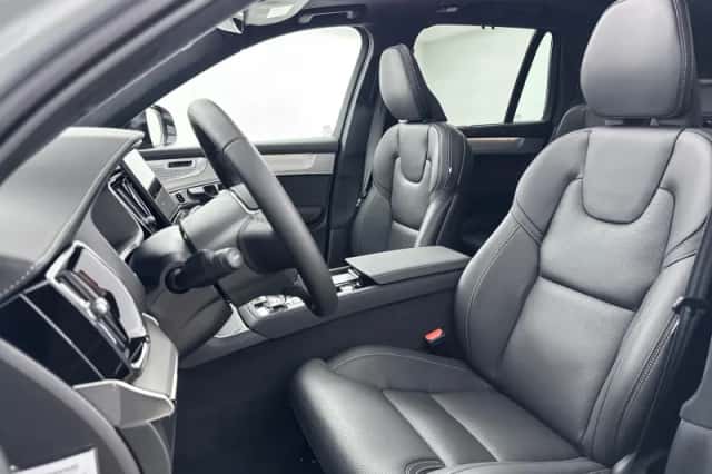 Volvo XC90 (2026) thumbnail 5