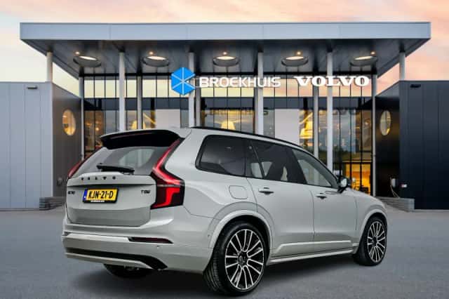 Volvo XC90 (2026) thumbnail 4