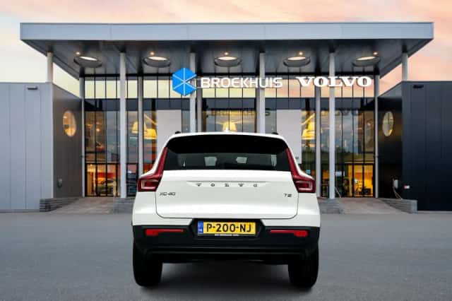 Volvo XC40 (2022) thumbnail 6